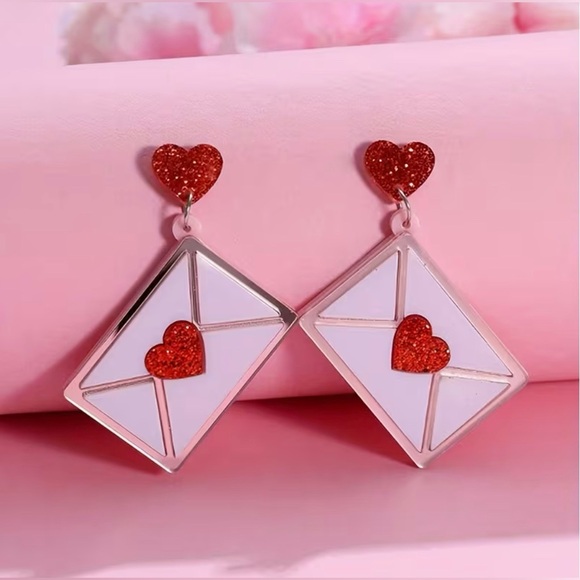 Jewelry - Valentines Day Heart Envelope Drop Earrings Love Letters Modern New Adorable